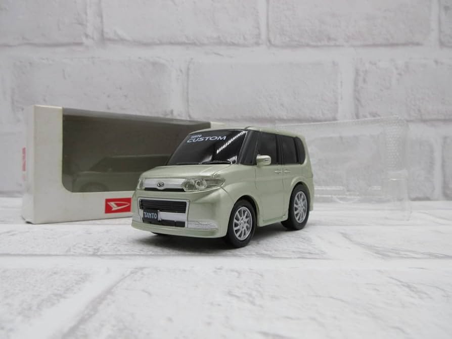 ダイハツ プルバックミニカー タント　タントカスタム Amazon | ダイハツ 新型タントカスタム ディーラー特注 非売品